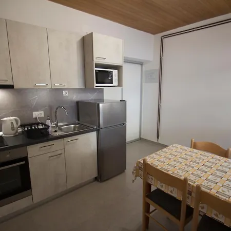 Apartmani Josip 2 Brela Exterior photo