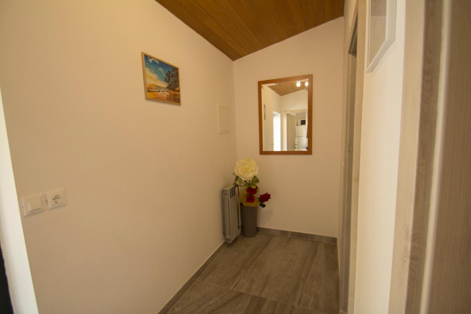 Apartment Josip 2 Brela